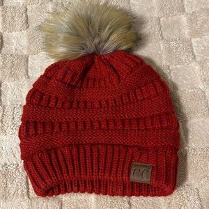 C.C beanie knit Pom